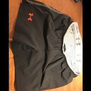 UA 2’ running shorts